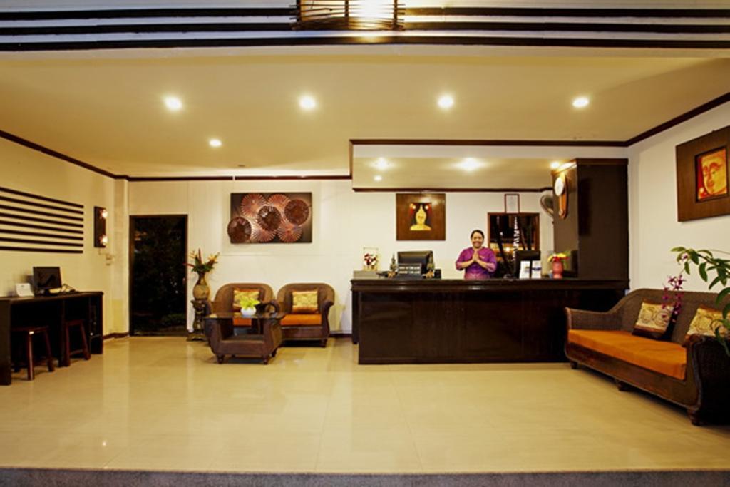 Bamboo Beach Hotel & Spa Patong Exterior photo