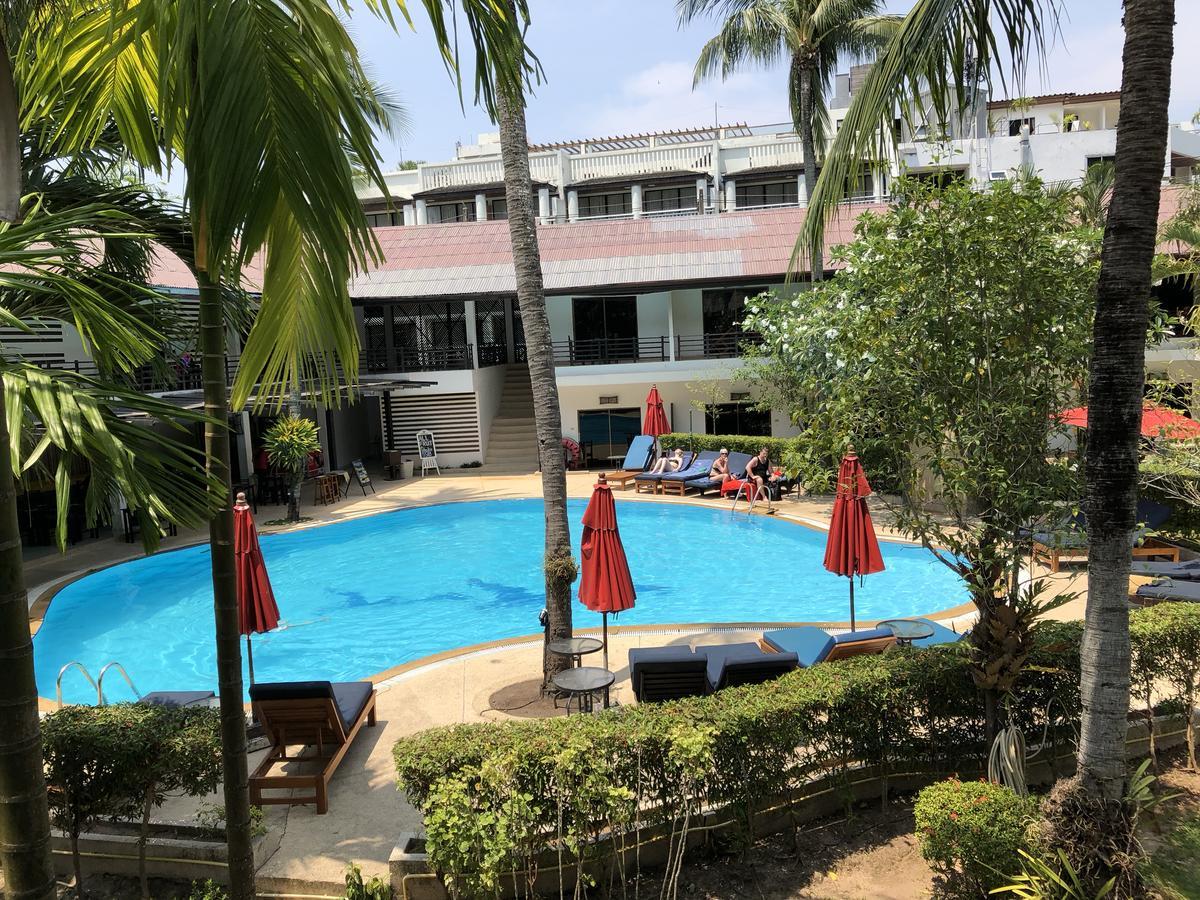Bamboo Beach Hotel & Spa Patong Exterior photo