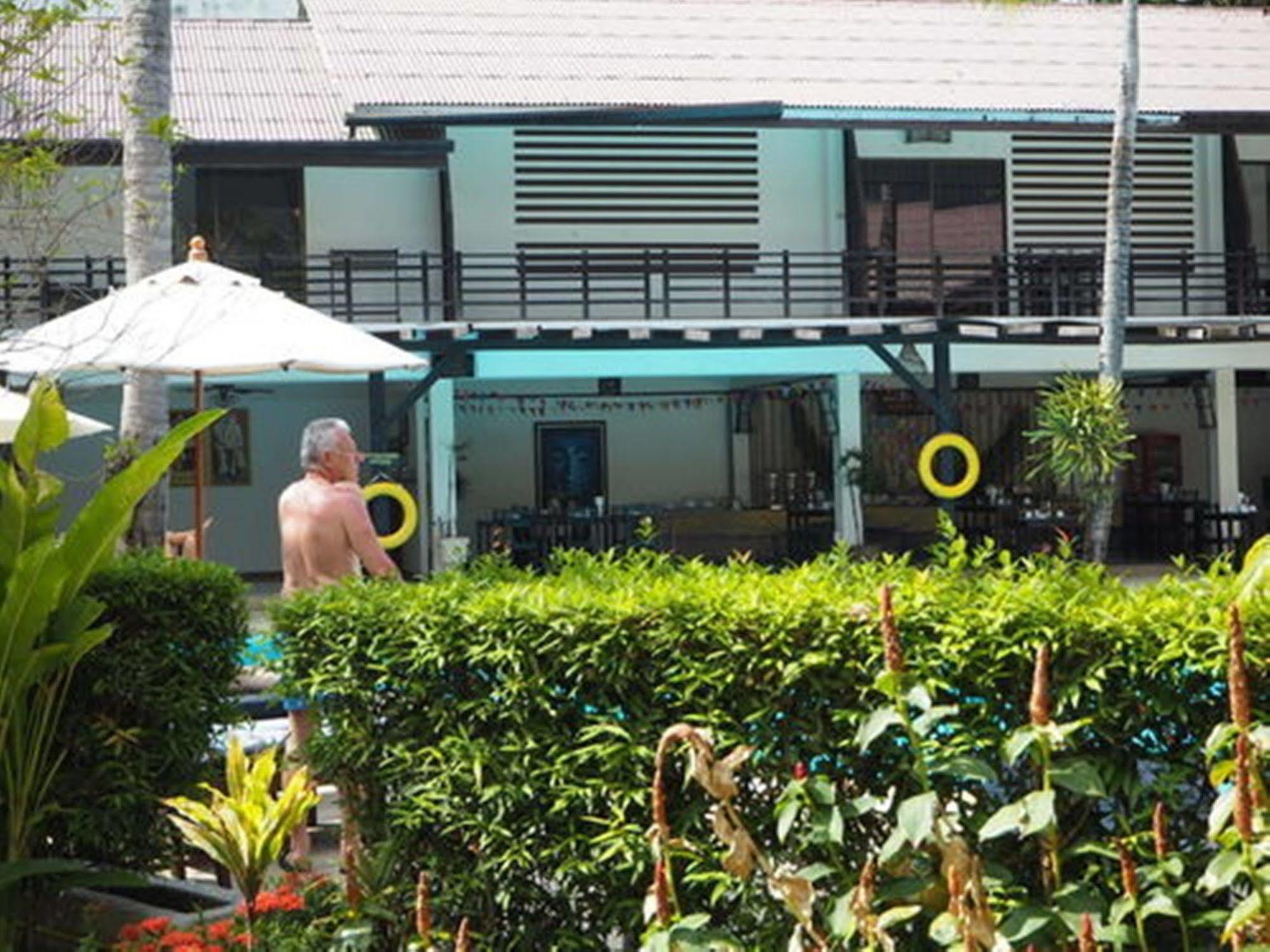 Bamboo Beach Hotel & Spa Patong Exterior photo