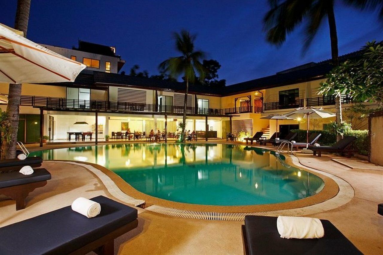 Bamboo Beach Hotel & Spa Patong Exterior photo